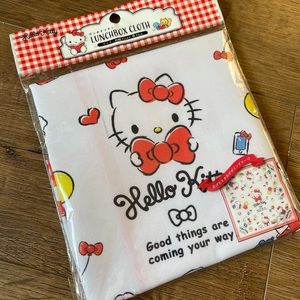 HELLO KITTY-NWT Lunch Clothe Mat